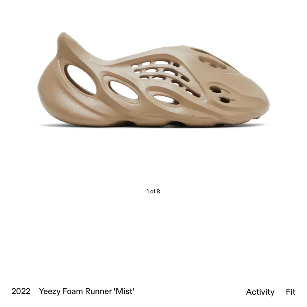 Yeezy Foam Runner in Earthy Beige
